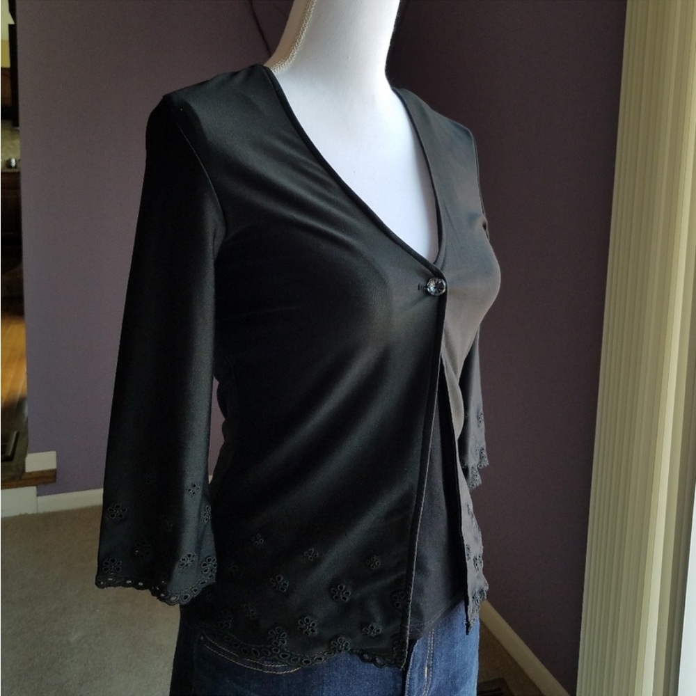 Black Eyelet Hem Button Front Closure Quarter Sle… - image 2